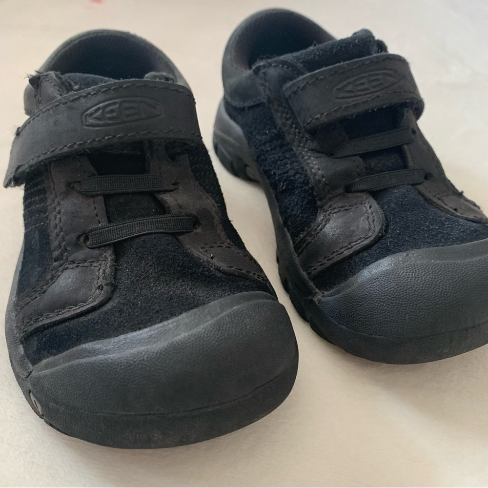 Keen Kids Black Shoes Size 11 - Picture 4 of 12